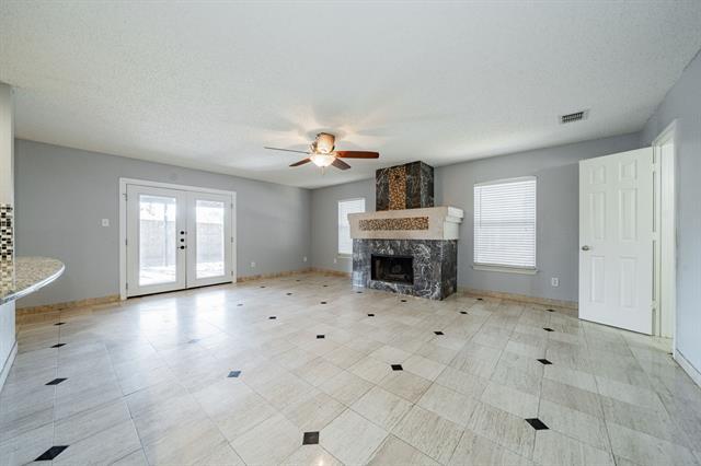 Building Photo - 2001 Barton Springs Dr