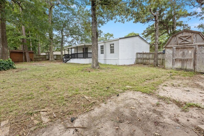 Building Photo - 16474 N Emerson Cir