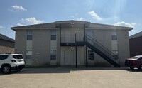 Building Photo - 5706 Redstone Dr
