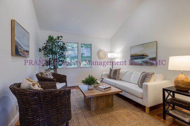 Building Photo - Woodacre Retreat Like Home with Views and ...