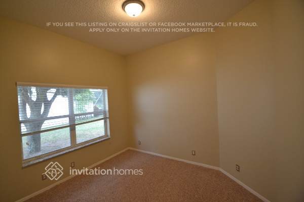 Building Photo - 3746 Old Lighthouse Cir