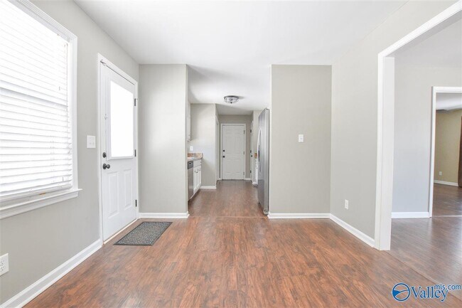 Building Photo - 315 Mylo Rd
