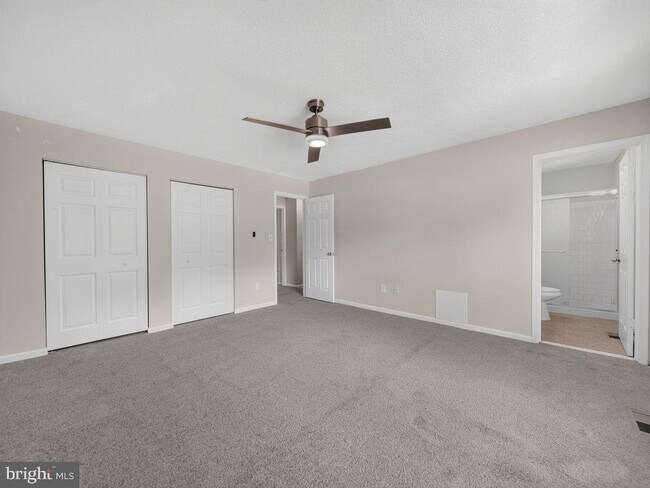 Building Photo - 801 High Plain Dr
