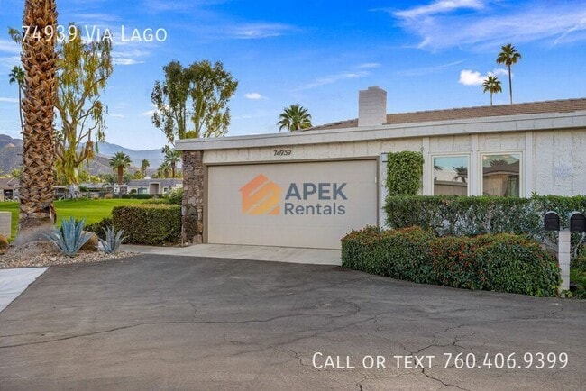 Building Photo - 74939 Vía Lago