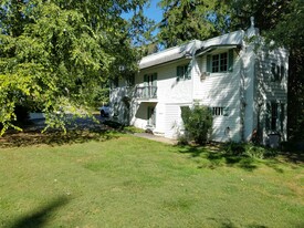 Building Photo - 1903 Old Court Rd