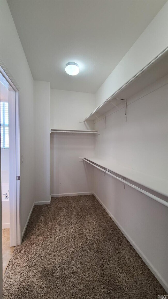 Building Photo - 5018 Brown Ln