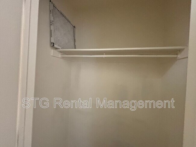 Building Photo - 154 E 100 N