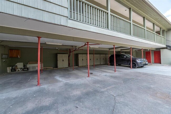 Building Photo - 210 Emerson St