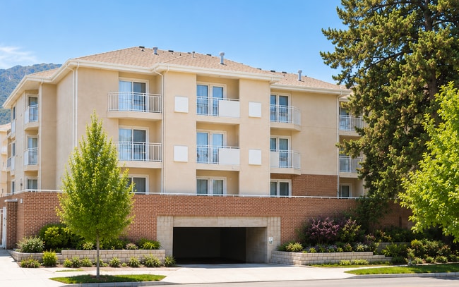 Building Photo - 650 N 500 W