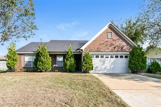 Building Photo - 190 Pine Ridge Ln