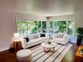 Building Photo - 2727 Miradero Dr