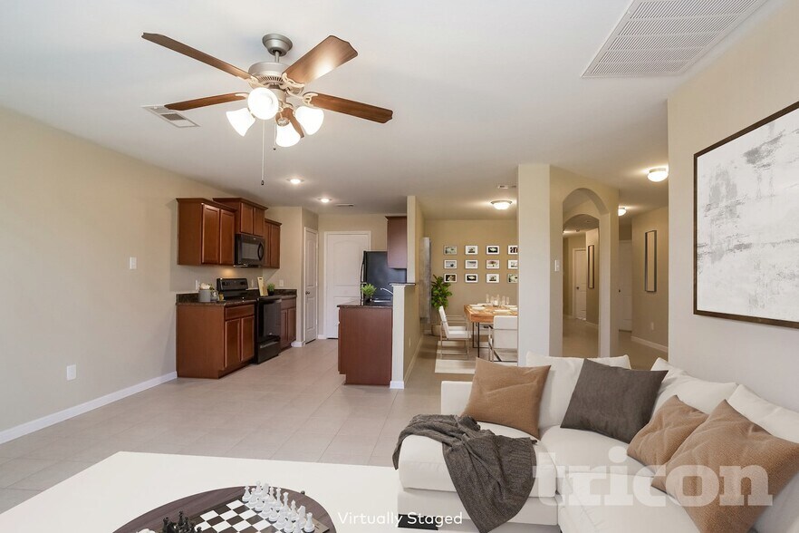 Building Photo - 821 Painted Bison Dr