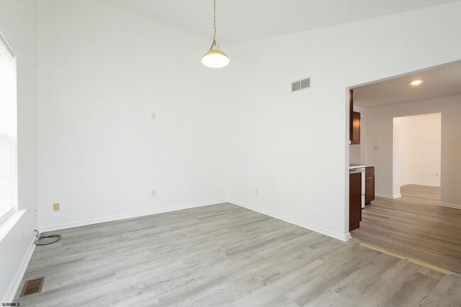 Building Photo - 4 Millard Ave