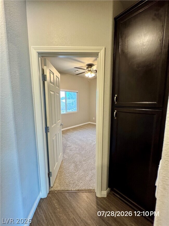 Building Photo - 6049 Thistle Meadow Ave