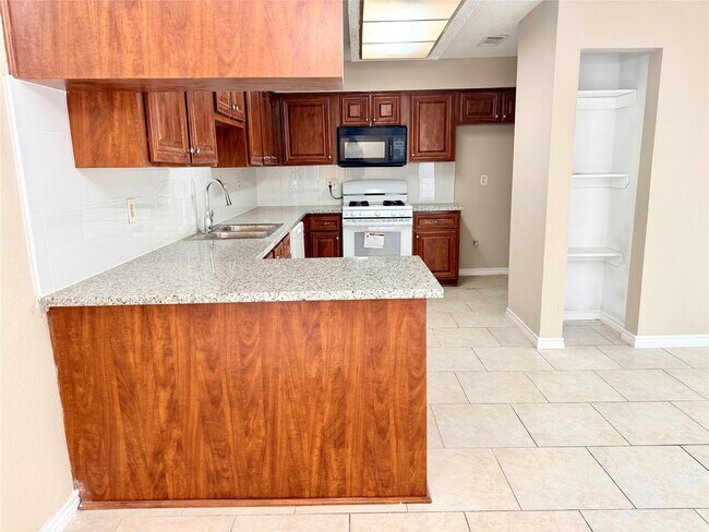 Building Photo - 4122 Baynard Dr