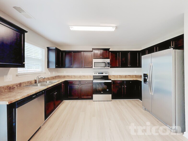 Building Photo - 209 Lilah Ln
