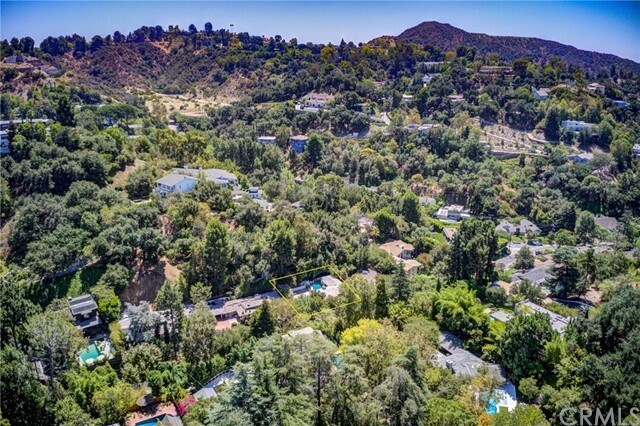 Building Photo - 2740 Hutton Dr