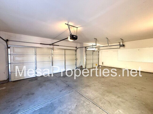 Building Photo - 13720 Thrush Ct
