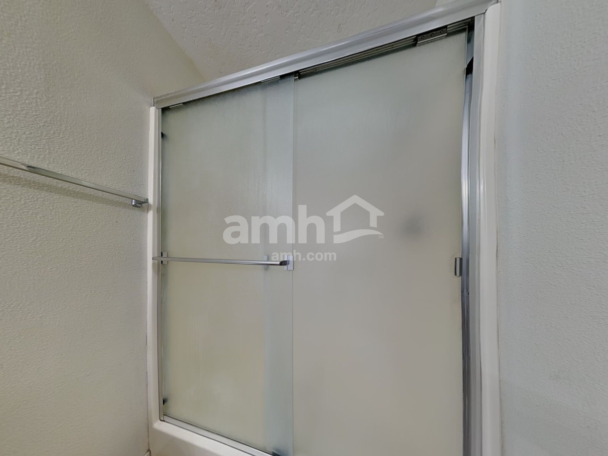 Building Photo - 3008 Woodbridge St