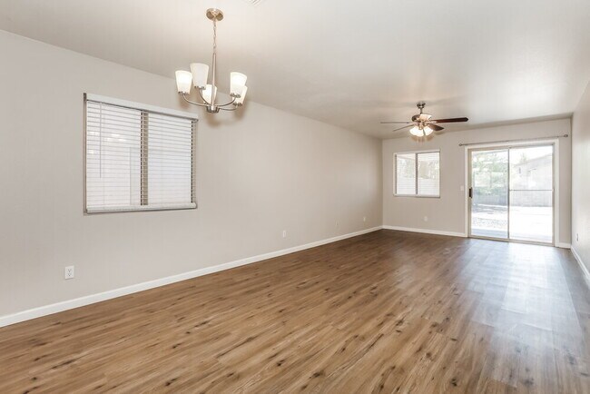 Building Photo - 1055 E Denim Trail