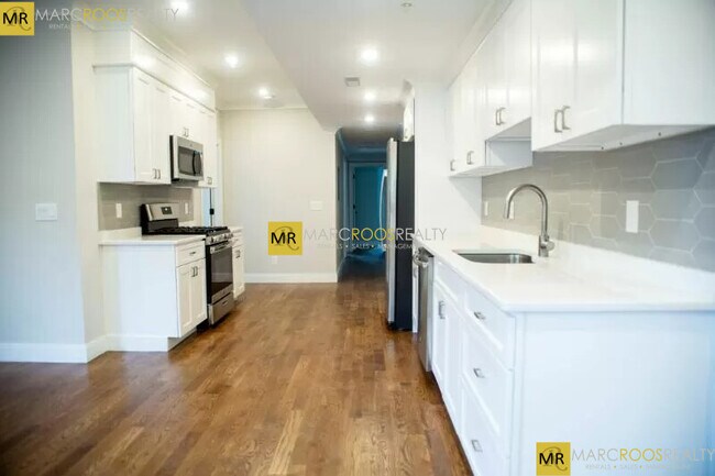 Building Photo - 46 Ridgemont St