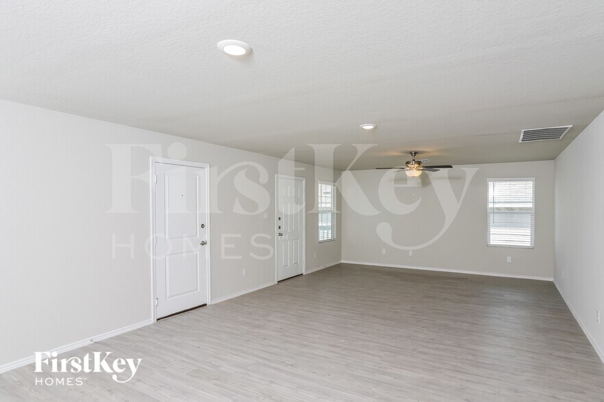 Building Photo - 6436 Pickaxe Way