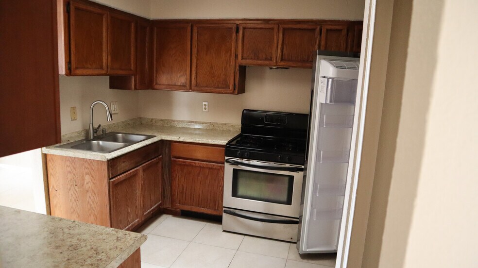 Building Photo - 11322 Lake Nemi Dr