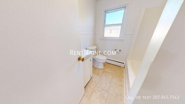 Building Photo - 238 Mt Hope Ave