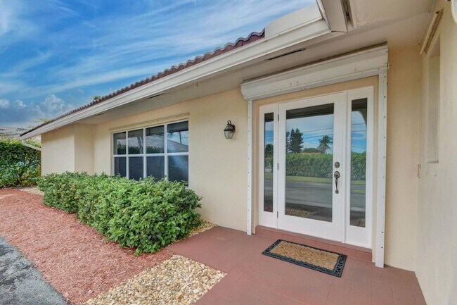 Building Photo - 1753 W Terrace Dr