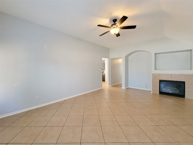 Building Photo - 19615 Mackinaw Isle Ct