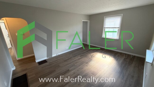 Building Photo - Freshly Updated and Ready to Move In!