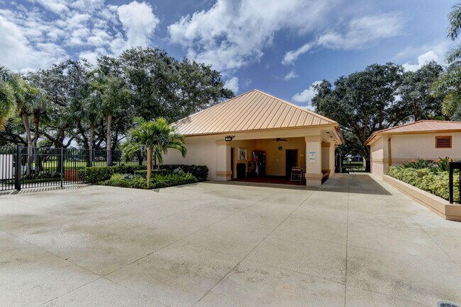 Building Photo - 183 Charter Way