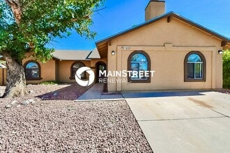 Building Photo - 3 Bedroom Pet-Friendly Home in TUCSON, AZ with Main Street Renewal