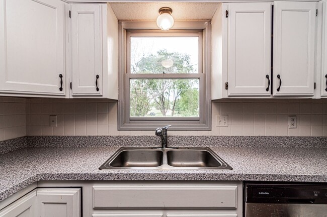 Building Photo - Please View 3D Virtual Walk-Through Before Scheduling a Showing