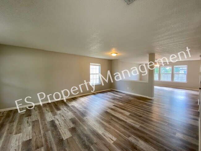 Building Photo - COMING SOON!! Gorgeous 3 Bedroom 2.5 Bath Home in Avon is Near Everything