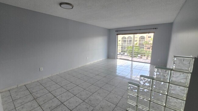 Building Photo - 2800 NW 56th Ave