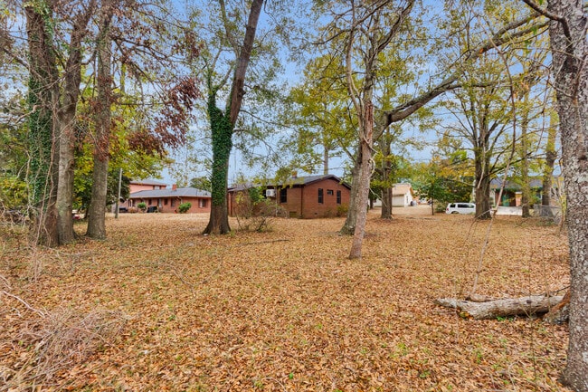 Building Photo - 1508 Beaufort St