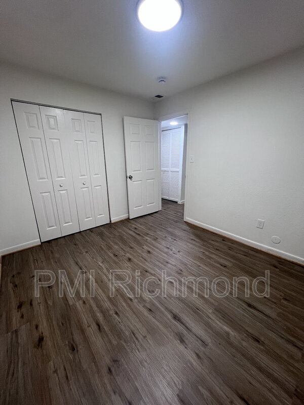 Building Photo - 3517 Briel St