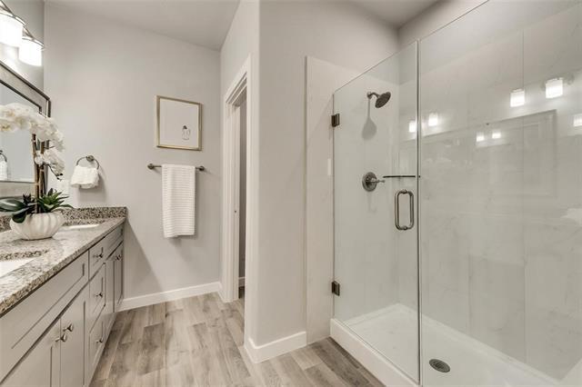Building Photo - 5995 Rivendell Dr