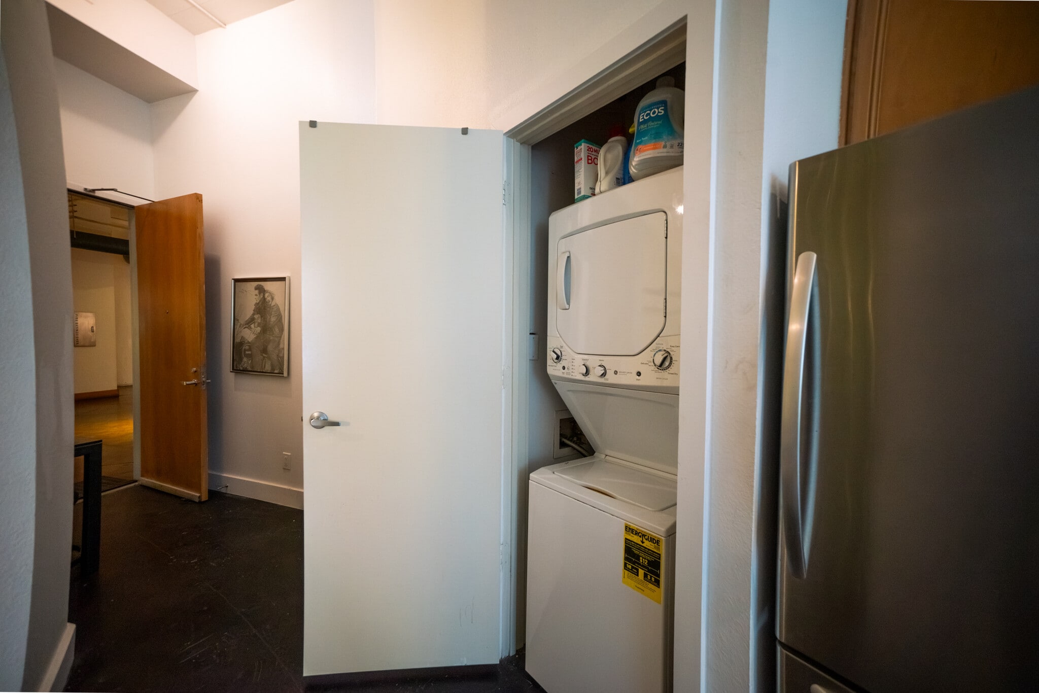 Building Photo - 2220 Canton St