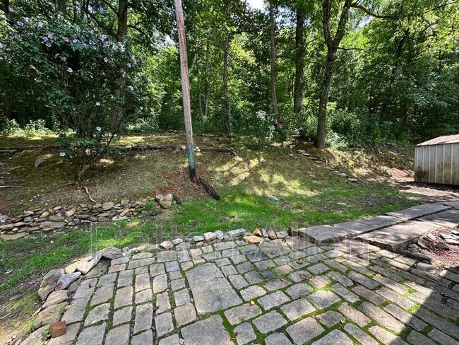 Building Photo - 267 Davis Creek Rd