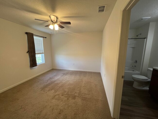 Building Photo - 1110 Newton Cir