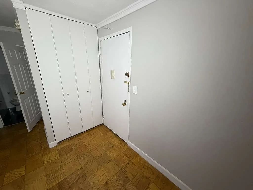 Building Photo - 83-33 118th St