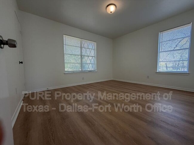 Building Photo - 6222 W Poly Webb Rd