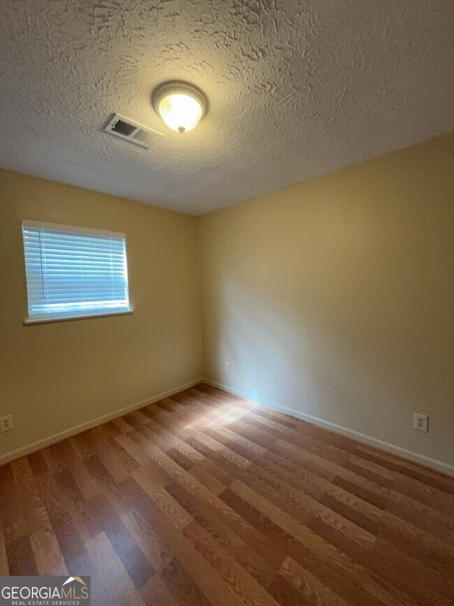 Building Photo - 5089 Victor Trail NW