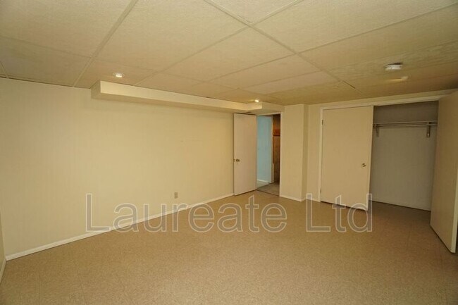 Building Photo - 13852 E Linvale Pl