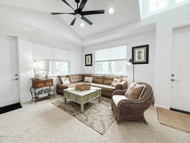 Building Photo - 8734 Sand dollar Dr