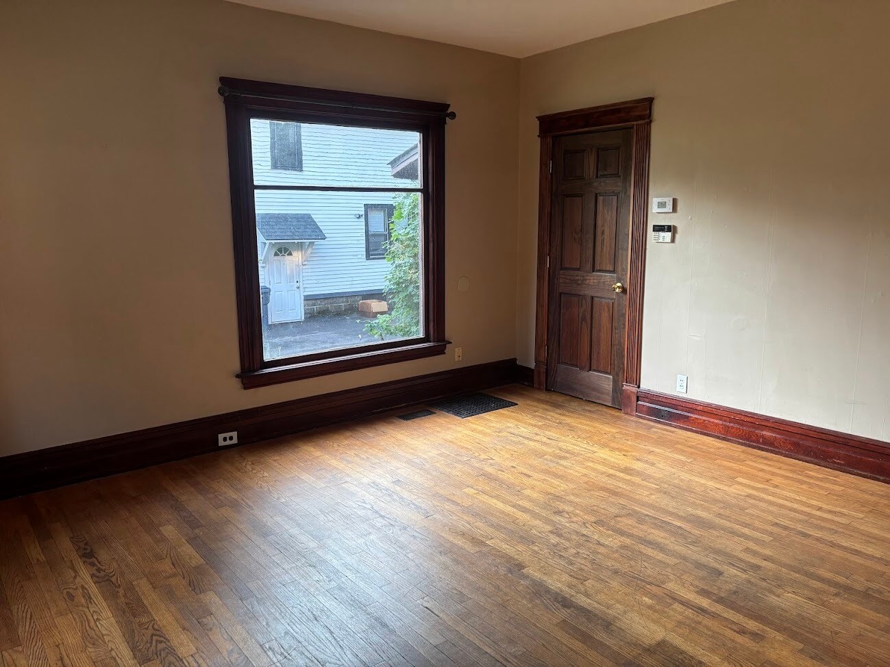 Building Photo - 739 Minor Ave