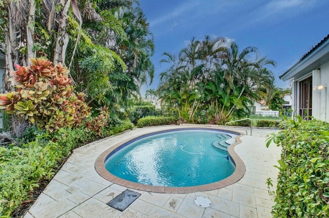 Building Photo - 2106 NW 60th Cir