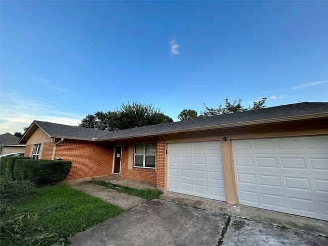 Primary Photo - 1408 Kiowa Dr